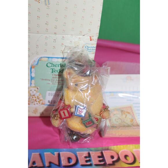 Cherished Teddies Jeffrey Striking Up Another Year 1996 Figurine In Box 176044 - Picture 6 of 11